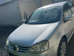 Silber Gebraucht 2005 VW Golf V Kleinwagen | 2.800 € (Fairer Preis)