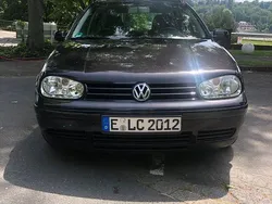 Schwarz Gebraucht 2004 VW Golf IV Kombi | 1.200 € (Guter Preis)
