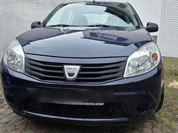 Blau Gebraucht 2010 Dacia Sandero Kleinwagen | 1.800 €