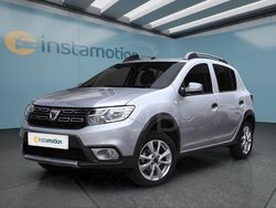 Grau Gebraucht 2020 Dacia Sandero Stepway Kleinwagen | 13.199 € (Etwas zu teuer)