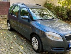 Grau Gebraucht 2008 Skoda Roomster Van / Kleinbus | 4.150 € (Teuer)