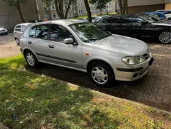 Silber Gebraucht 2002 Nissan Almera Limousine | 3.000 € (Etwas zu teuer)