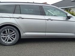 Grau Gebraucht 2015 VW Passat Kombi | 9.800 € (Etwas zu teuer)