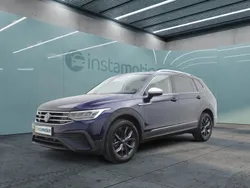 Blau Gebraucht 2024 VW Tiguan Allspace S SUV | 40.250 € (Fairer Preis)