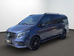 Blau Gebraucht 2023 Mercedes V300 AMG Van / Kleinbus | 64.950 € (Fairer Preis)