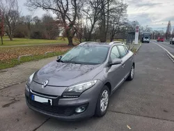 Grau Gebraucht 2012 Renault Mégane GrandTour Expression Kombi | 6.190 € (Teuer)