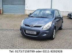 Grau Gebraucht 2011 Hyundai i20 Trend Kleinwagen | 3.998 € (Fairer Preis)