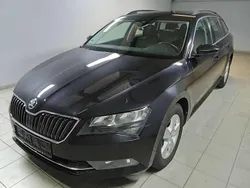 Schwarz Gebraucht 2016 Skoda Superb Ambition Kombi | 9.300 € (Teuer)
