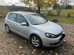 Silber Gebraucht 2012 VW Golf Comfortline Limousine | 2.400 € (Guter Preis)