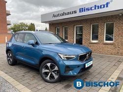 Blau Gebraucht 2024 Volvo XC40 Core SUV | 31.490 € (Superpreis)