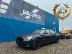 Grau Gebraucht 2011 BMW 740 Shadowline Limousine | 10.490 € (Guter Preis)
