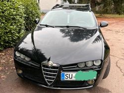 Schwarz Gebraucht 2006 Alfa Romeo 159 Kombi | 2.950 € (Fairer Preis)