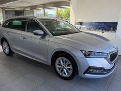 Silber Gebraucht 2022 Skoda Octavia Style Limousine | 18.390 € (Guter Preis)