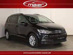 Schwarz Gebraucht 2021 VW Touran Comfortline Van / Kleinbus | 17.900 € (Fairer Preis)