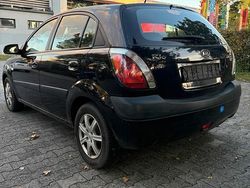 Schwarz Gebraucht 2007 Kia Rio 2 Kleinwagen | 1.250 € (Guter Preis)
