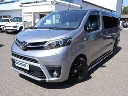 Silver metallic Gebraucht 2021 Toyota Proace Verso Executive Kombi | 37.980 € (Etwas zu teuer)
