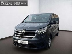 Grau Gebraucht 2024 Renault Trafic Evolution Van / Kleinbus | 34.480 € (Fairer Preis)