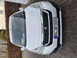 Gebraucht 2017 Peugeot Partner Avantage Van / Kleinbus | 5.700 € (Guter Preis)
