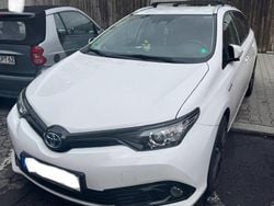 Weiß Gebraucht 2018 Toyota Auris Touring Sports Kombi | 14.995 € (Fairer Preis)