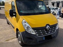 Gelb Gebraucht 2017 Renault Master Van | 17.950 € (Fairer Preis)