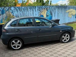 Grau Gebraucht 2007 Seat Ibiza Kleinwagen | 2.500 € (Etwas zu teuer)