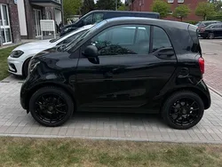Schwarz Gebraucht 2019 Smart ForTwo Coupé Kleinwagen | 12.500 € (Fairer Preis)