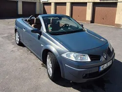 Grau Gebraucht 2007 Renault Mégane Cabriolet Cabrio | 4.000 € (Etwas zu teuer)