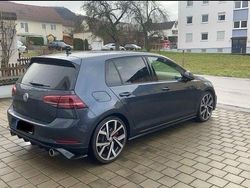Grau Gebraucht 2018 VW Golf VII GTI Limousine | 21.900 € (Fairer Preis)