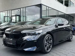 Schwarz Gebraucht 2024 BMW 540 M Sport Kombi | 64.730 €