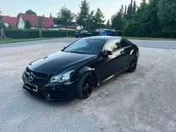 Schwarz Gebraucht 2013 Mercedes E250 AMG line Coupé | 14.250 € (Fairer Preis)