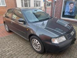 Grau Gebraucht 1999 Audi A3 Kleinwagen | 1.100 € (Guter Preis)
