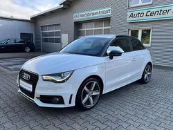 Gletscherweiß metallic Gebraucht 2014 Audi A1 Attraction Kleinwagen | 9.450 € (Teuer)