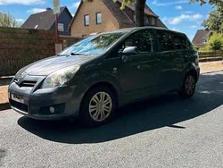 Grau Gebraucht 2009 Toyota Corolla Verso Van / Kleinbus | 3.200 € (Fairer Preis)