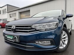 Aquamarinblau Gebraucht 2023 VW Passat Business Kombi | 23.860 € (Guter Preis)