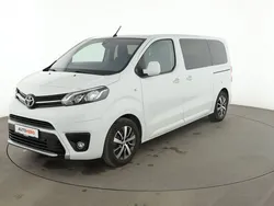 Weiß Gebraucht 2023 Toyota Proace Verso Team Kombi | 38.090 € (Guter Preis)