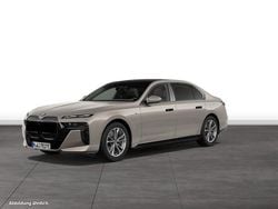 Grau Gebraucht 2024 BMW i7 Limousine | 113.620 €