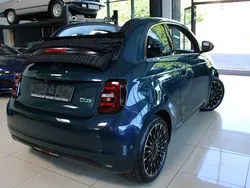 Ozeangreen** Gebraucht 2023 Fiat 500C La Prima Cabrio | 24.600 € (Teuer)