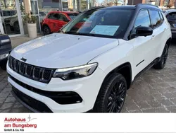 Weiß Gebraucht 2024 Jeep Compass SUV | 34.990 € (Teuer)