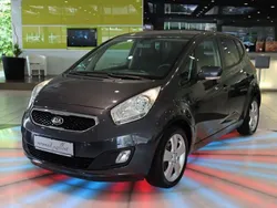 Grau Gebraucht 2013 Kia Venga Spirit Kleinwagen | 7.950 € (Teuer)