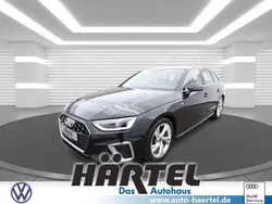 Mythosschwarz (black), metallic Gebraucht 2024 Audi A4 S-Line Kombi | 32.100 € (Superpreis)