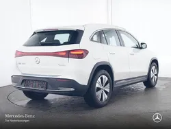 Weiß Gebraucht 2024 Mercedes EQA300 Advanced SUV | 33.690 € (Guter Preis)