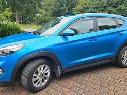 Blau Gebraucht 2017 Hyundai Tucson SUV | 12.999 € (Guter Preis)