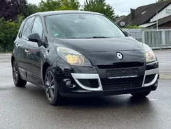 Schwarz Gebraucht 2012 Renault Scénic III Bose Edition Van / Kleinbus | 3.990 € (Guter Preis)
