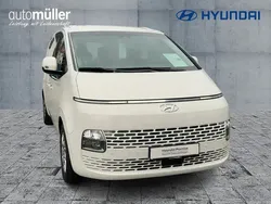 Creamy white Gebraucht 2024 Hyundai Staria Trend Van | 39.990 € (Guter Preis)
