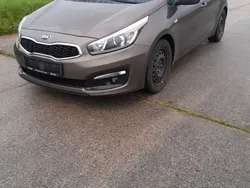 Braun Gebraucht 2018 Kia Ceed Edition 7 Limousine | 9.500 € (Superpreis)