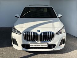 Weiß Gebraucht 2022 BMW 225 Active Tourer M Sport Van / Kleinbus | 31.789 € (Guter Preis)