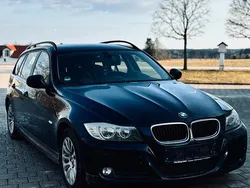 Schwarz Gebraucht 2009 BMW 320 Kombi | 4.390 € (Fairer Preis)