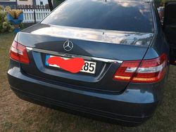 Grau Gebraucht 2009 Mercedes E220 Limousine | 13.200 € (Teuer)