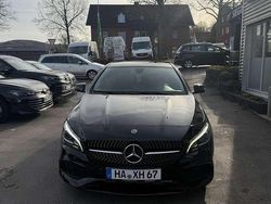 Schwarz Gebraucht 2019 Mercedes CLA200 Kombi | 27.500 €