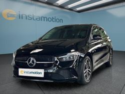 Schwarz Gebraucht 2024 Mercedes B180 Van / Kleinbus | 32.599 € (Fairer Preis)